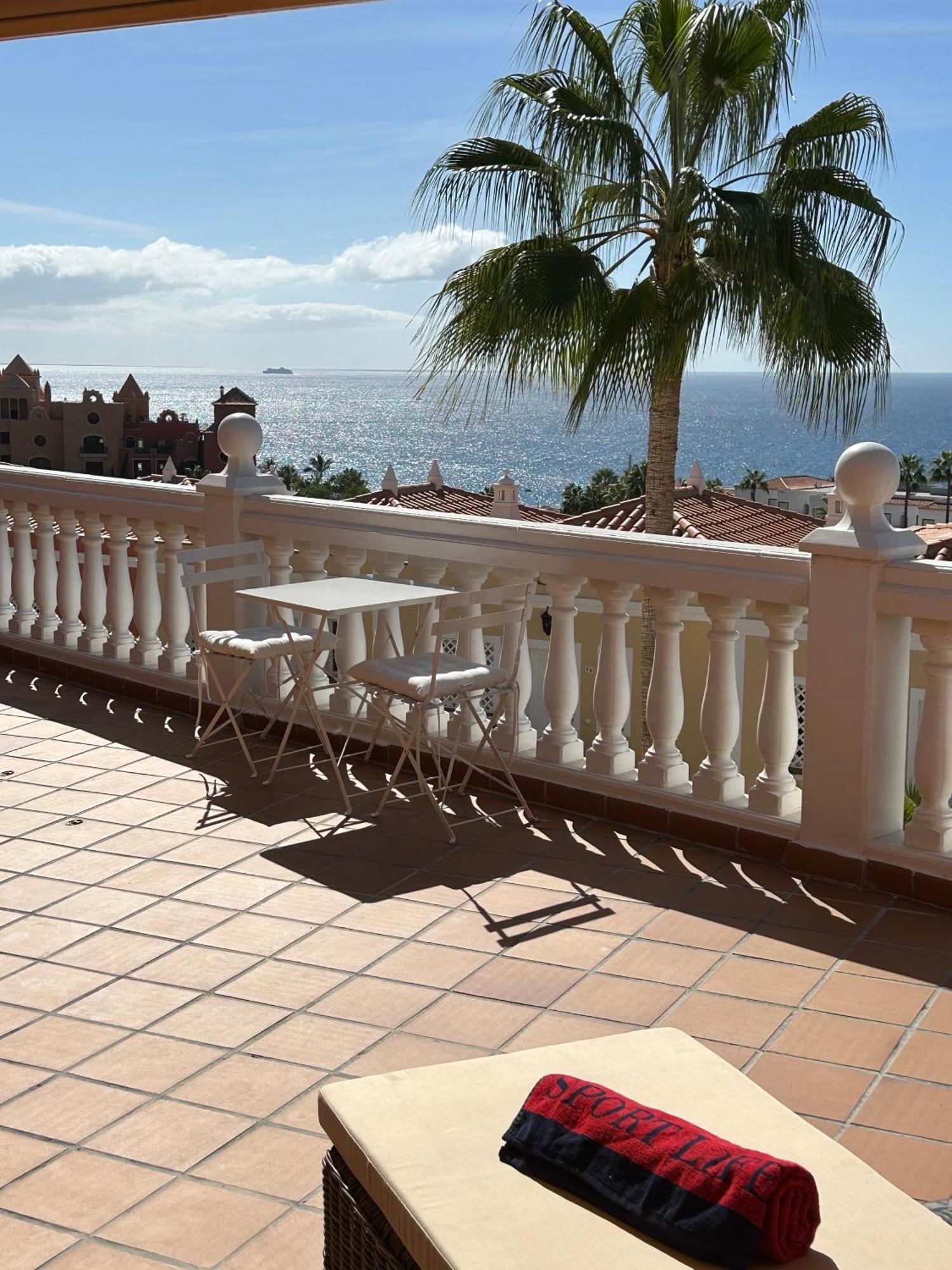 Playa Del Duque-Amazing Views 2 Bedroom Costa Adeje Dış mekan fotoğraf